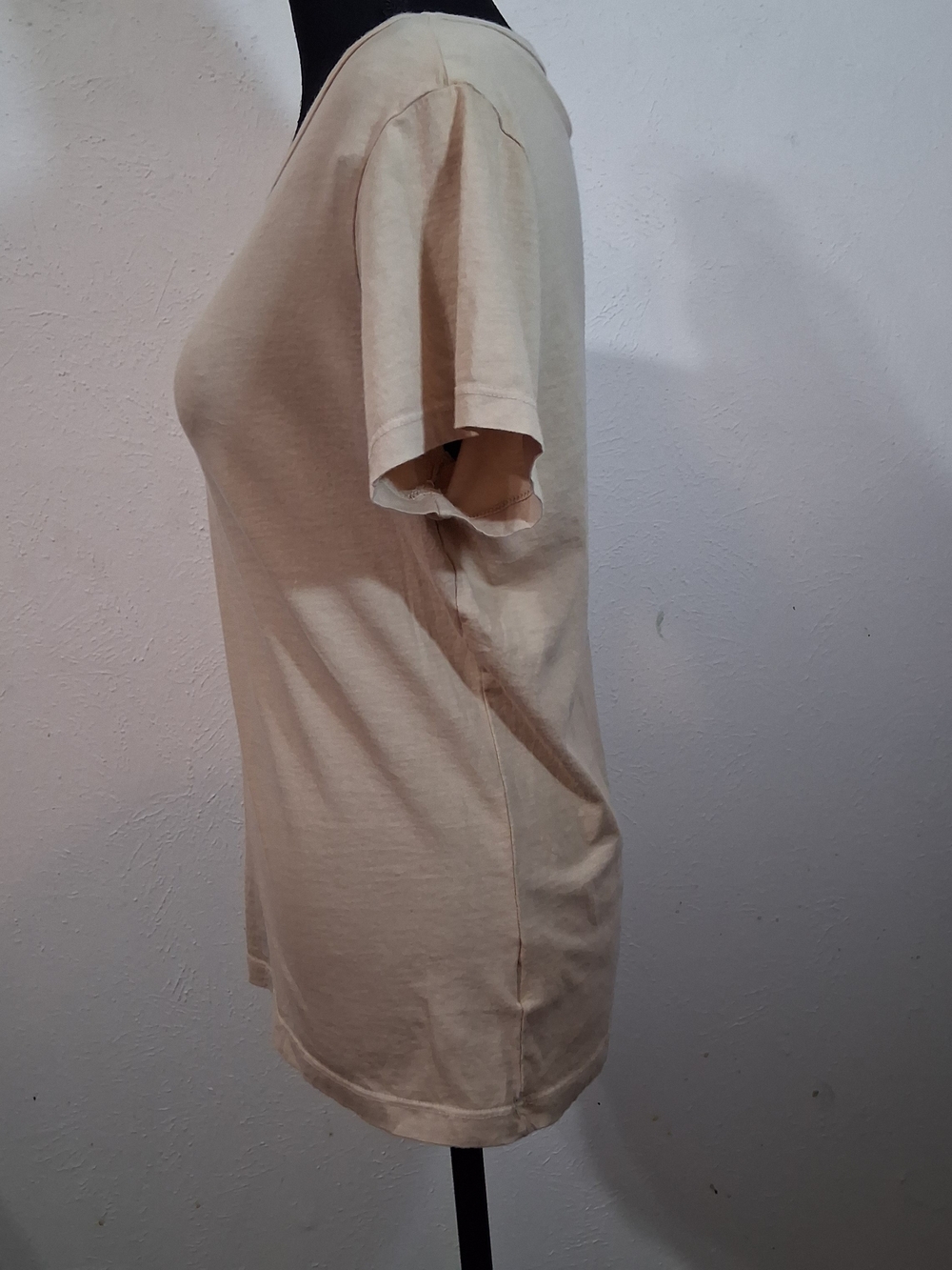 Buck Mason Women's Short-Sleeve Slub Knit Crewneck Tee in Beige - Picture 4 of 6